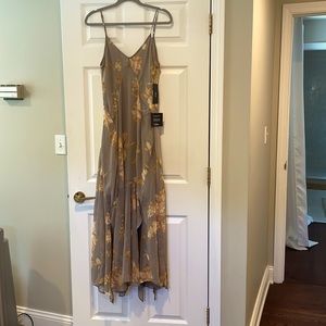 Lulus dress brand new never worn